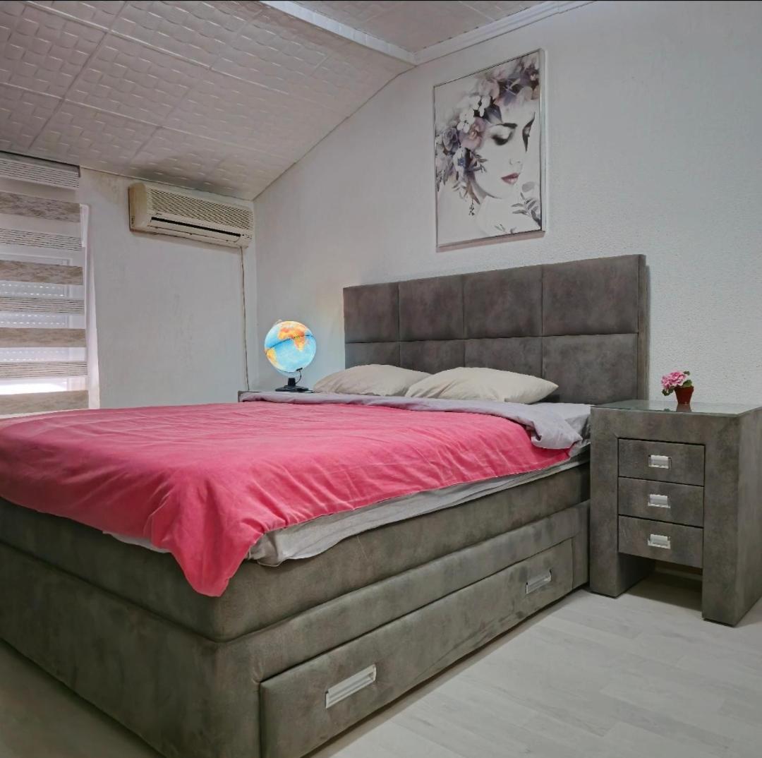 Apartment Center 23 Подгориця Екстер'єр фото