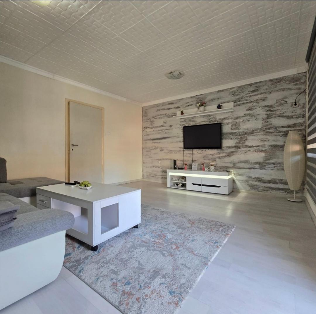 Apartment Center 23 Подгориця Екстер'єр фото