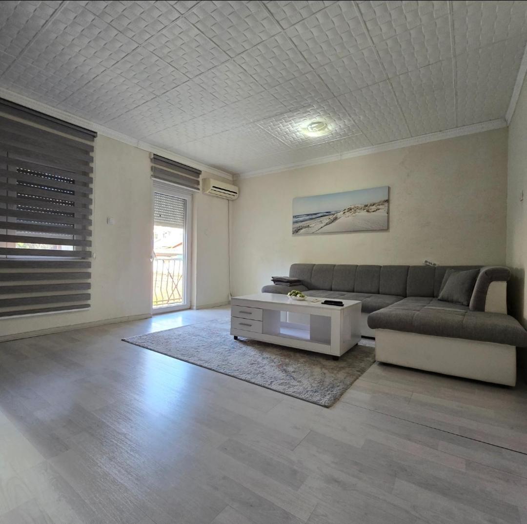 Apartment Center 23 Подгориця Екстер'єр фото