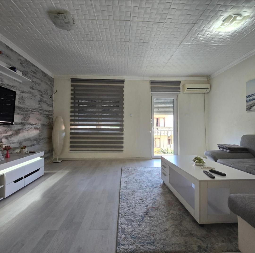 Apartment Center 23 Подгориця Екстер'єр фото